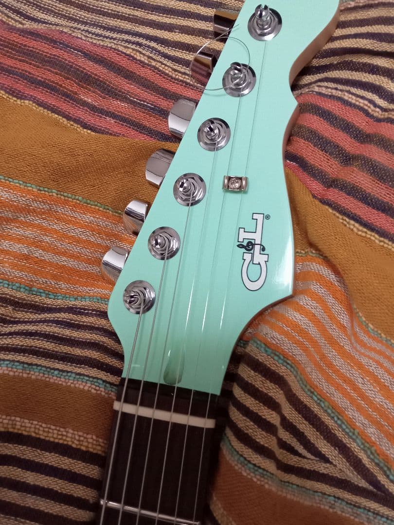 完璧ストラト∼超絶レア/G&L Legacy USA リアハム グリーン