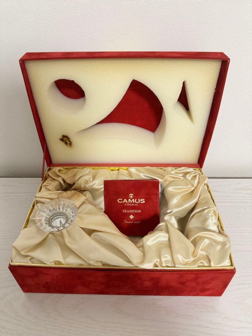 カミュ トラディション CAMUS TRADITIONバカラ 箱＋替栓