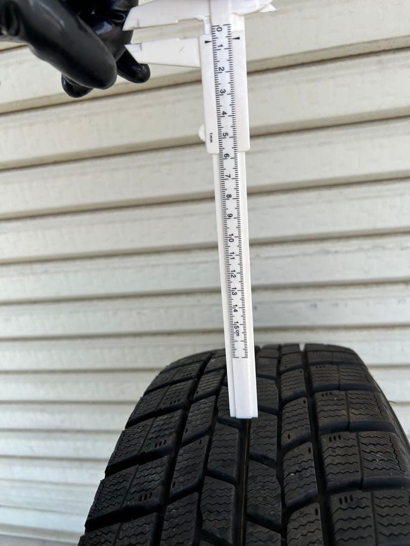 トヨタ・ライズ・ロッキースタッドレスタイヤホイールセット