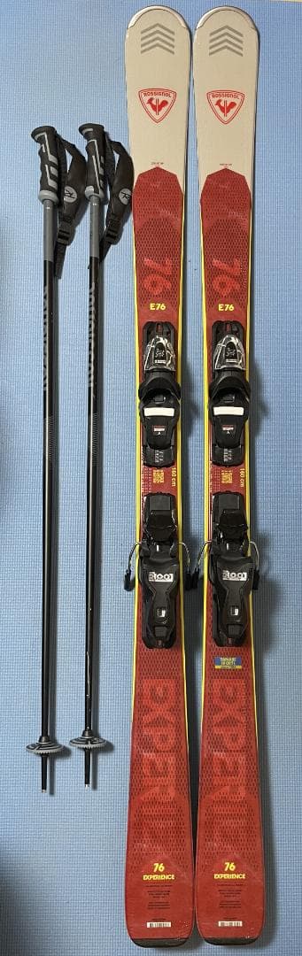 ROSSIGNOLのスキー板（160cm）とストック（115cm）