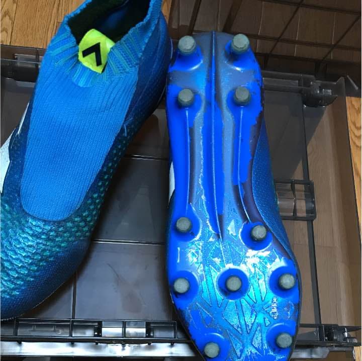 アディダスピュアコントロール