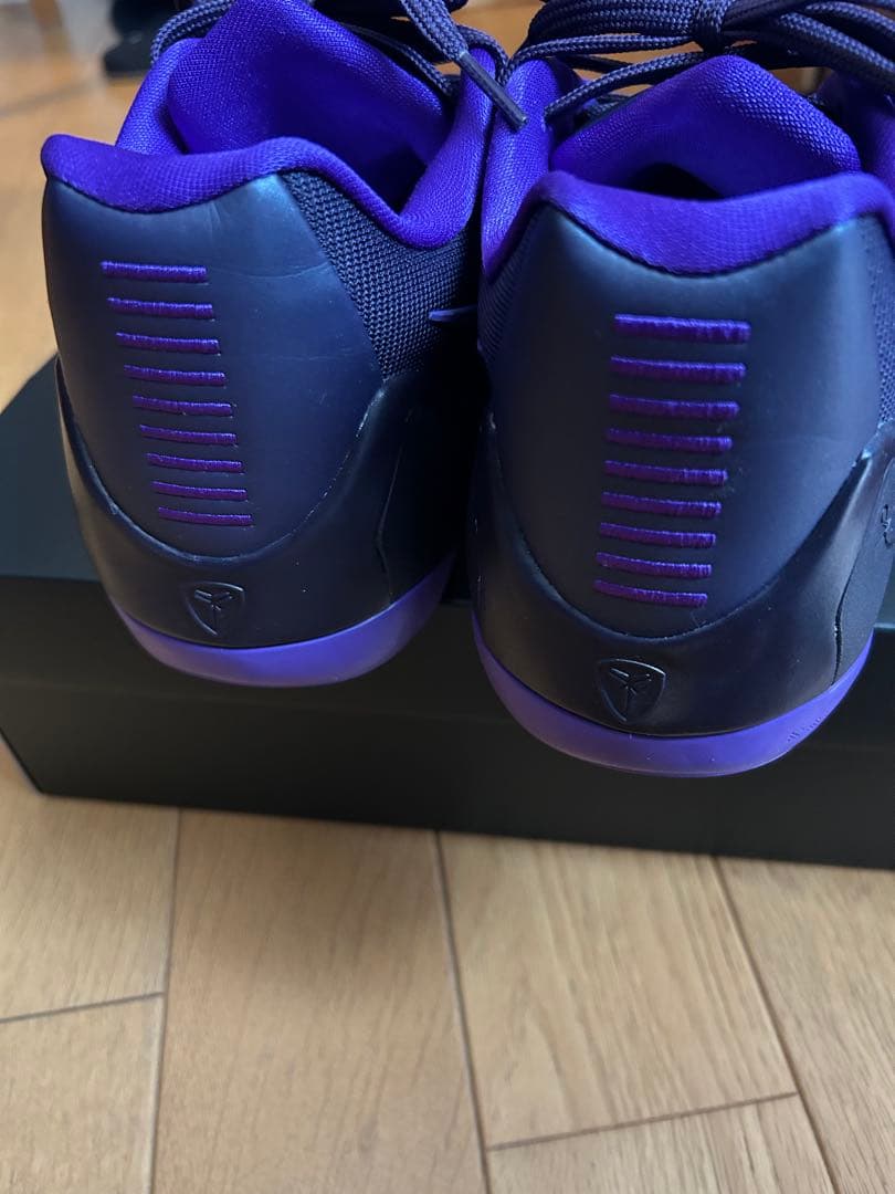 ナイキ　バッシュ　コービー　27.5