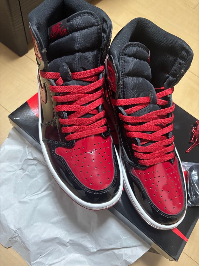 NIKE AIR JORDAN1 HIGH パテントブレッド