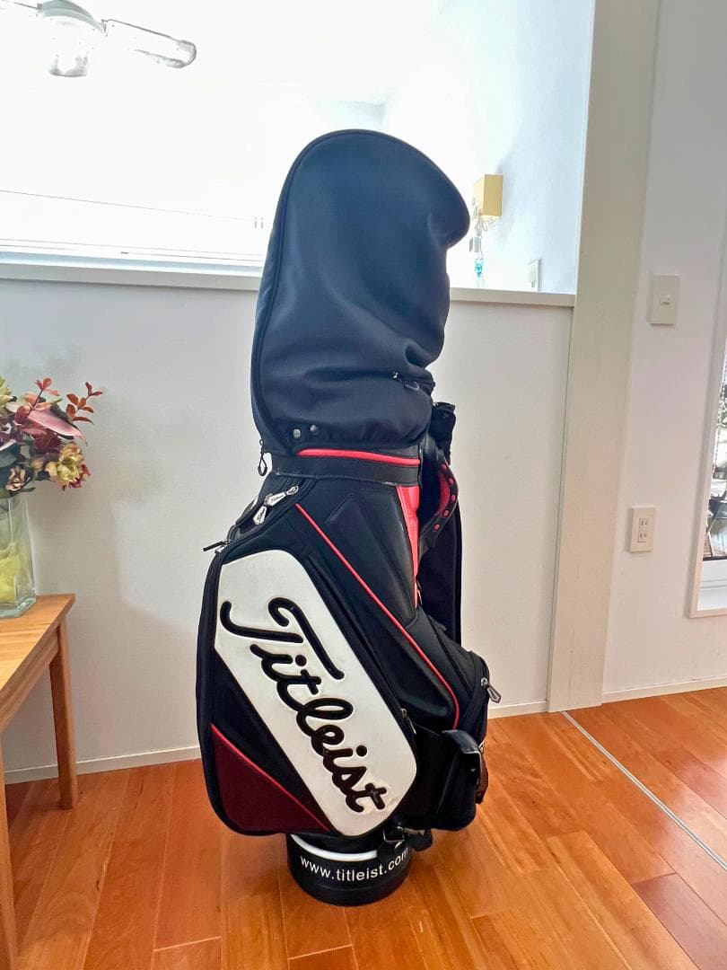Titleist 大型キャディバッグ フード付き 収納力抜群 中古 タイトリスト