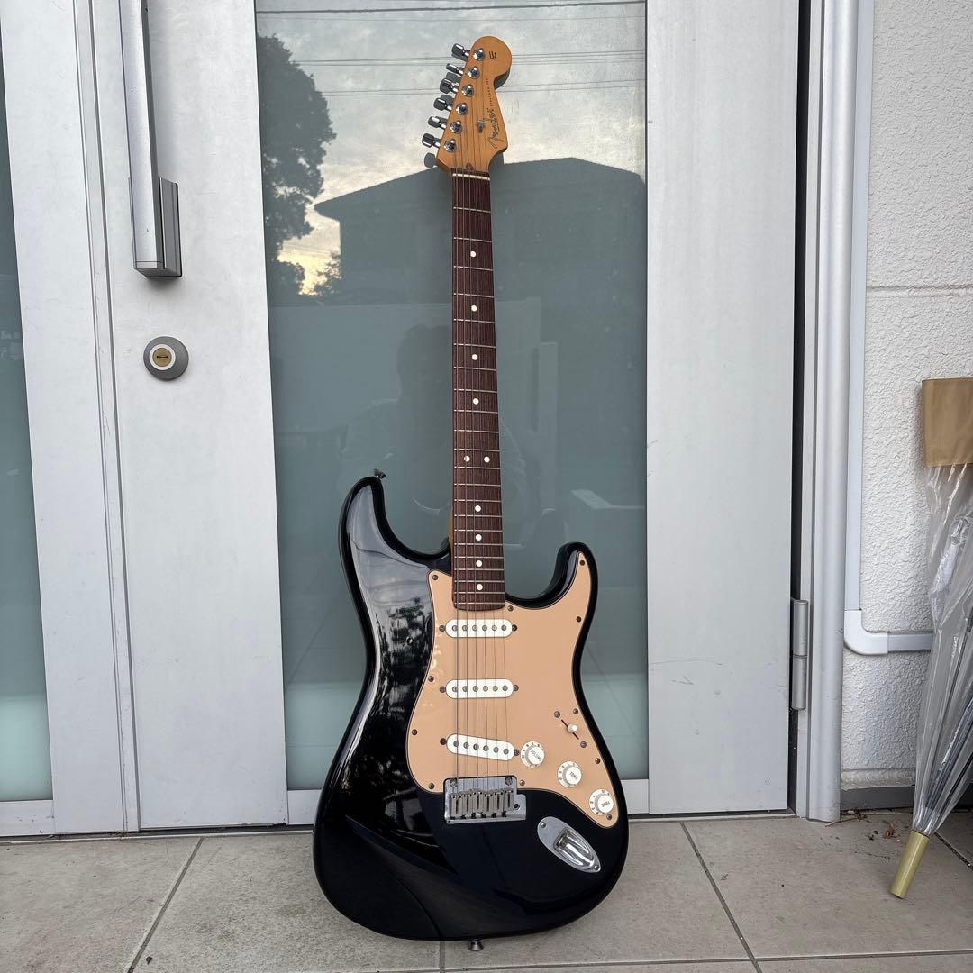 Fender フェンダー　ブラック　USA ストラトキャスター