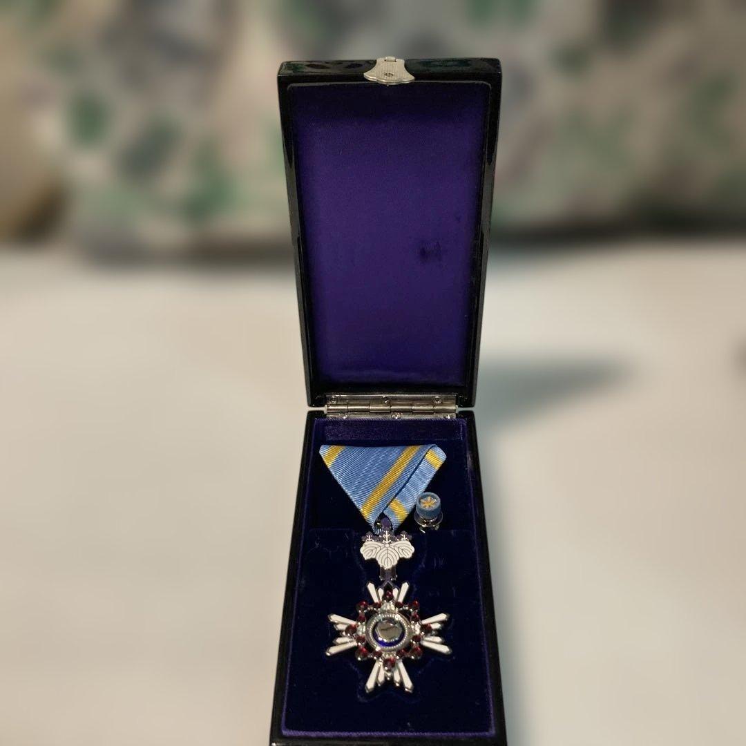 瑞宝単光章　新制度後交付タイプ 新型 勲章 褒章★未使用保管品