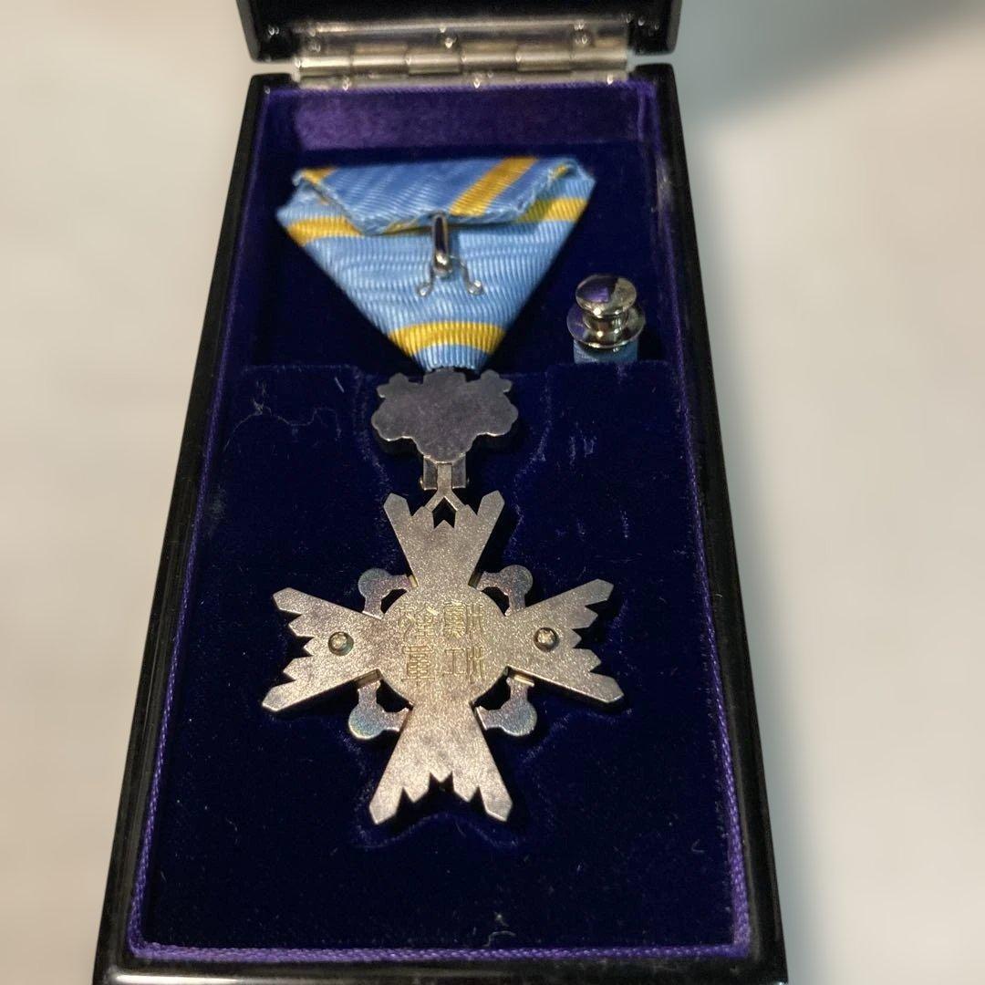 瑞宝単光章　新制度後交付タイプ 新型 勲章 褒章★未使用保管品