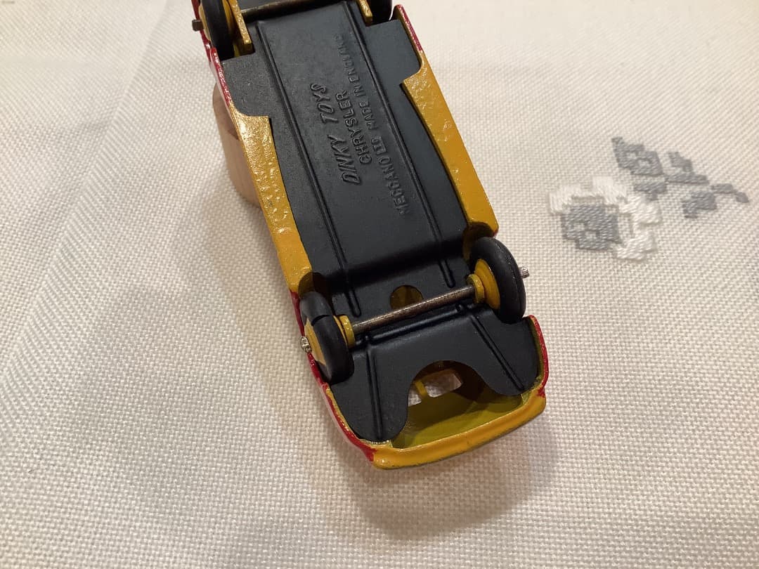 美品　激レア　DINKY TOYS ツートンCHRYSLER ミニカー