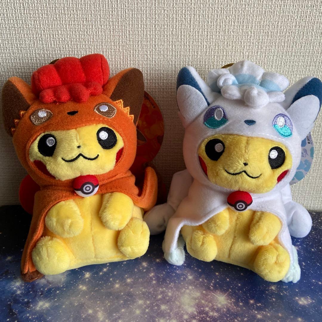 ポケモンセンターサッポロ限定　ポンチョを着たピカチュウマスコット　タグ付き