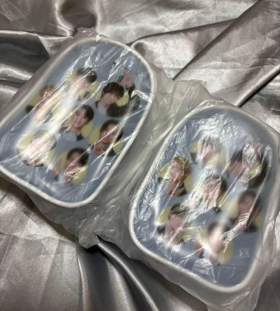 TravisJapan コラボ　bior organicss ポーチ 2個