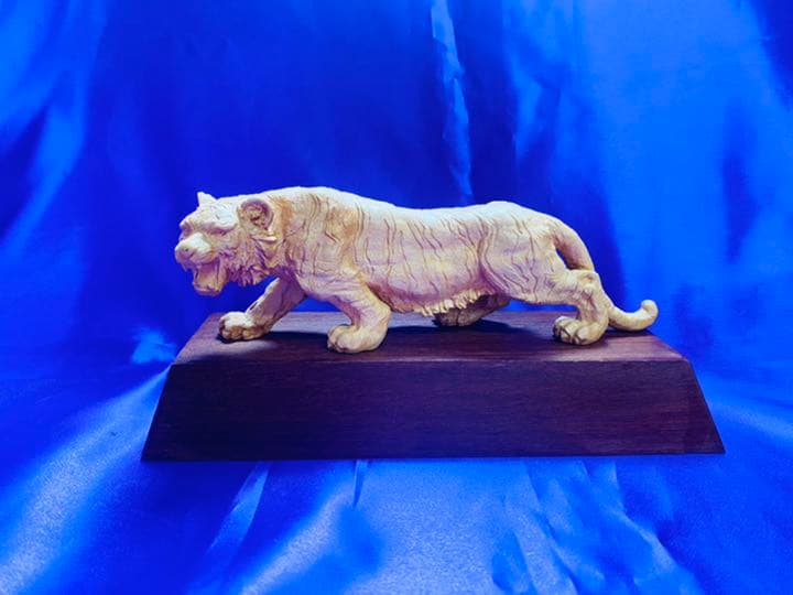 黄楊彫り 猛虎