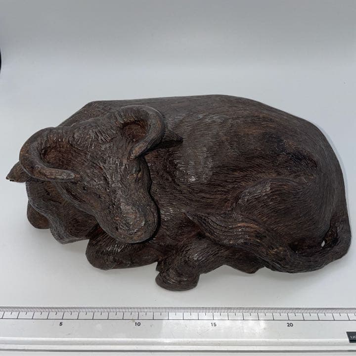 牛の木彫り 置物 アンティーク