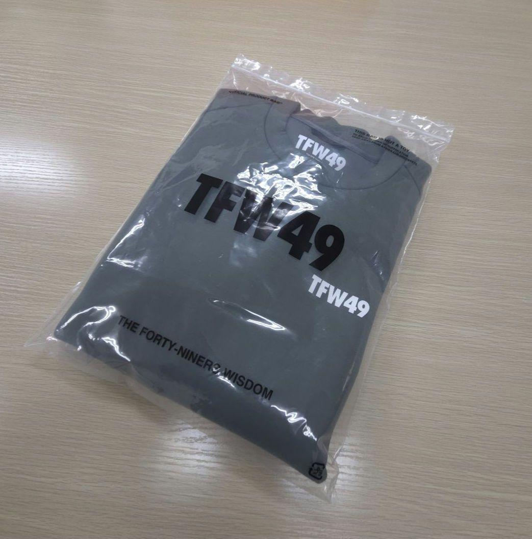 メンズウェア 89. TFW49 CARDBOARD MATERIAL CREW