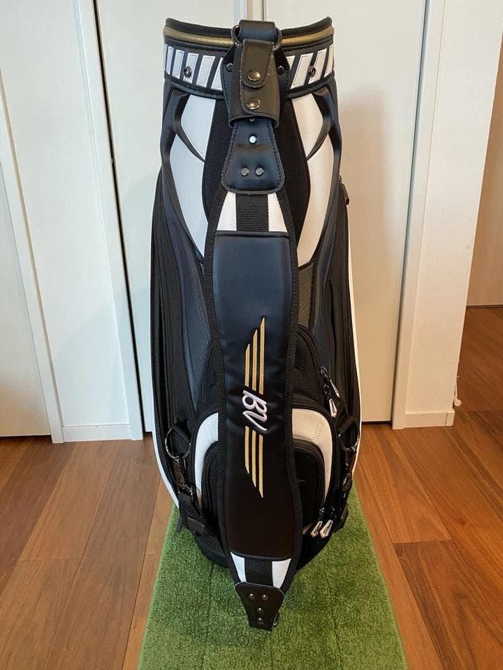 タイトリスト ボーケイ　ゴルフバッグ スタッフ ツアーバッグ フードカバーなし