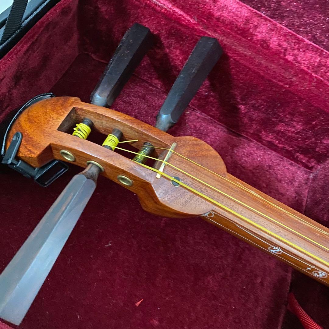 【皮張替済・すぐ弾ける】津軽三味線 撥3本(鼈甲含)・チューナー・ハードケース付