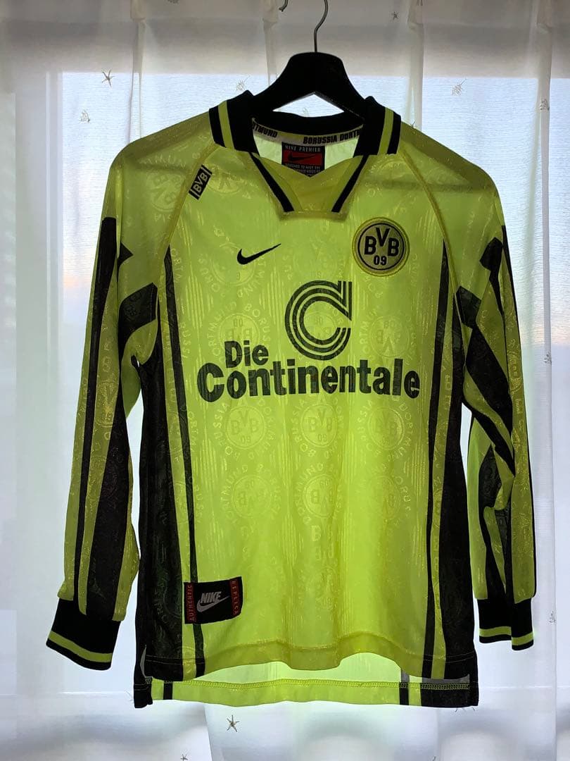 NIKE Borussia Dortmund 1995/96 サッカーシャツ