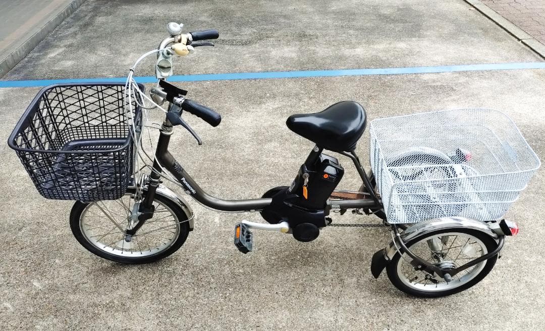 パナソニック 電動三輪自転車 ビビライフ BE-ELR83N スイング固定中