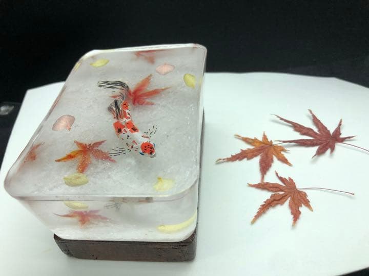 京都の紅葉と泳ぐ金魚　レジン　ジオラマ