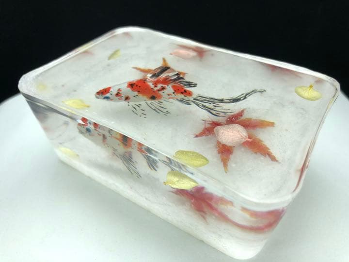 京都の紅葉と泳ぐ金魚　レジン　ジオラマ