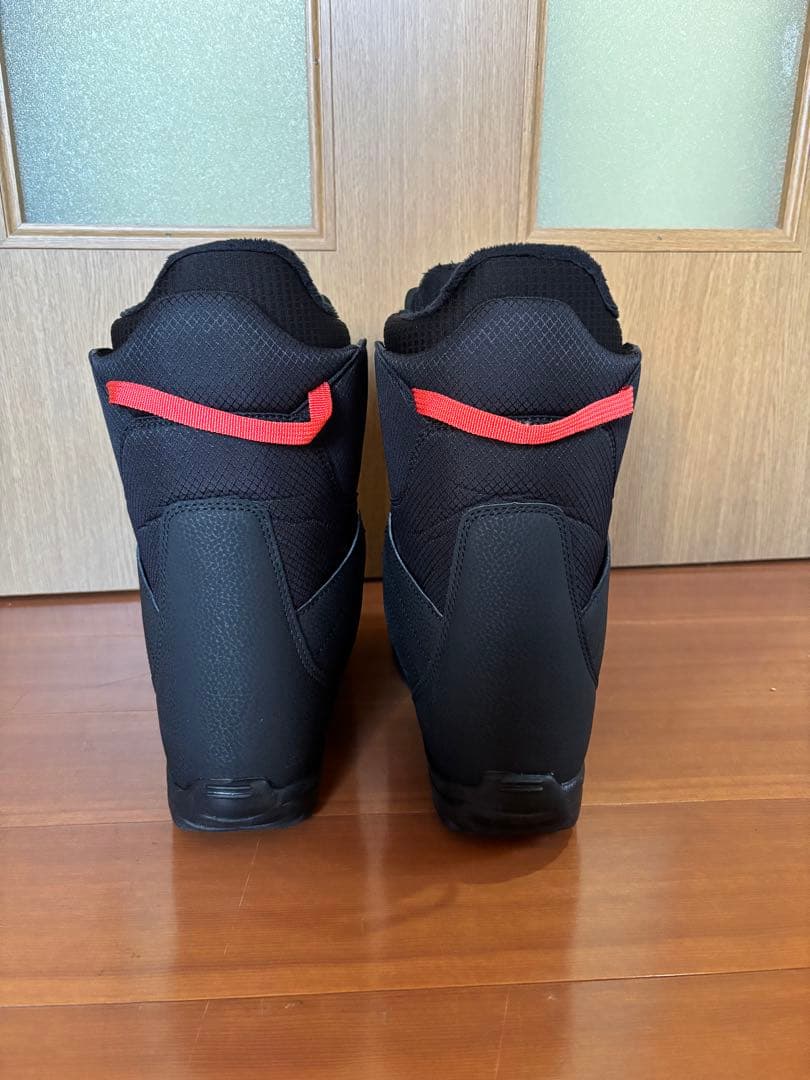 シーズン‼️❗️Burtonキッズ用スノーボードブーツ 黒ボアシステム付き24センチ