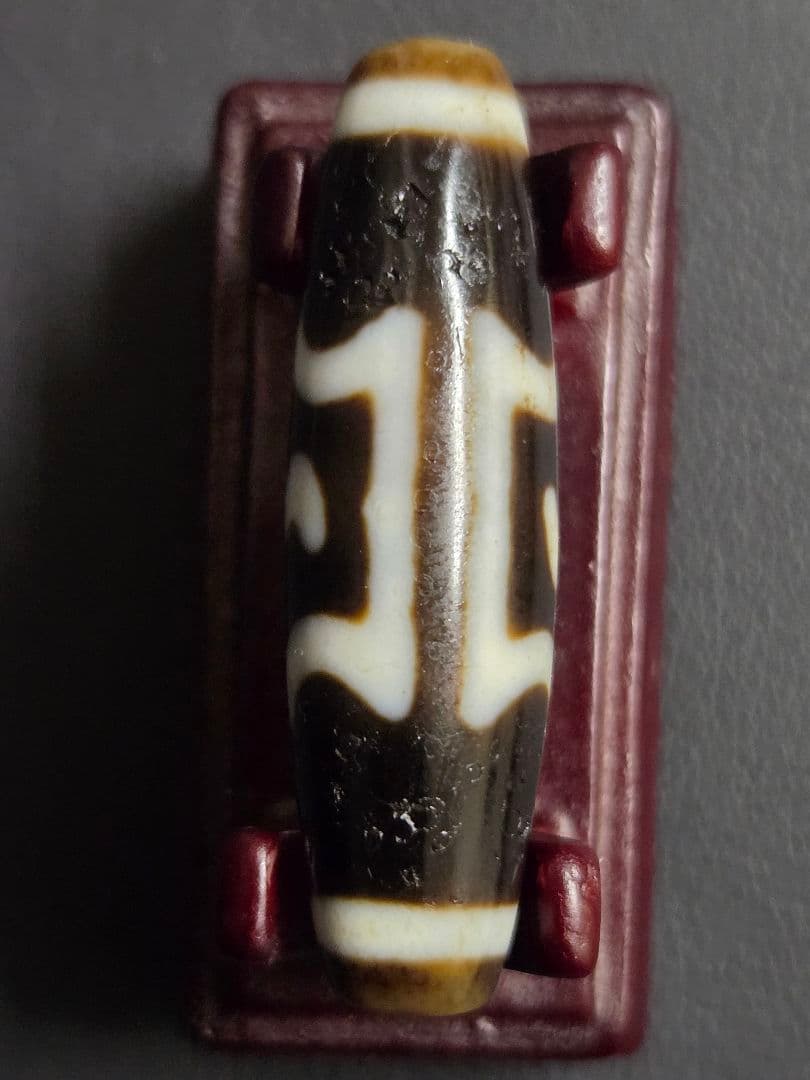 951 天珠　上質　大鵬鳥天珠 　　dzibeads！