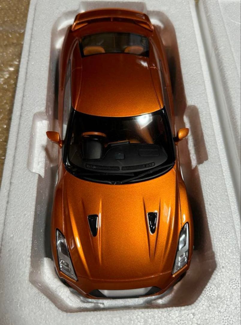 samurai 1/18 Nissan GTR 35 Orange 京商