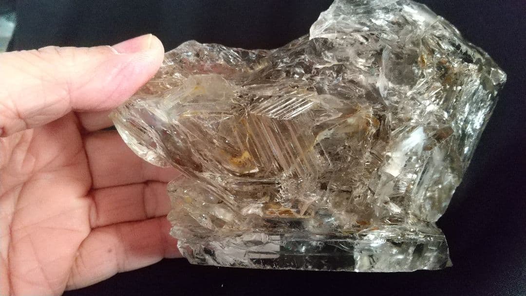 水入りエレスチャル水晶