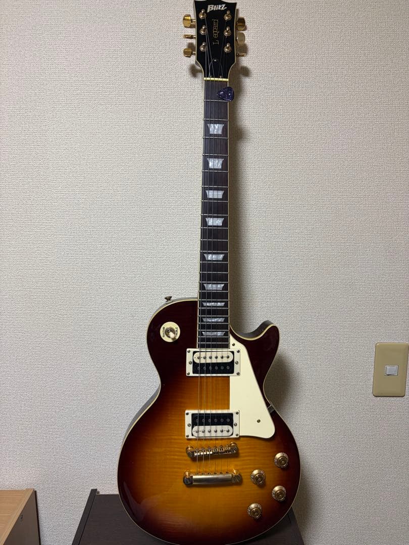 Blitz L eopard サンバーストエレキギター