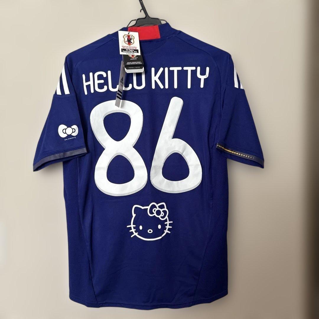 【51-40】2010年　日本代表　ハローキティコラボユニフォーム　新品