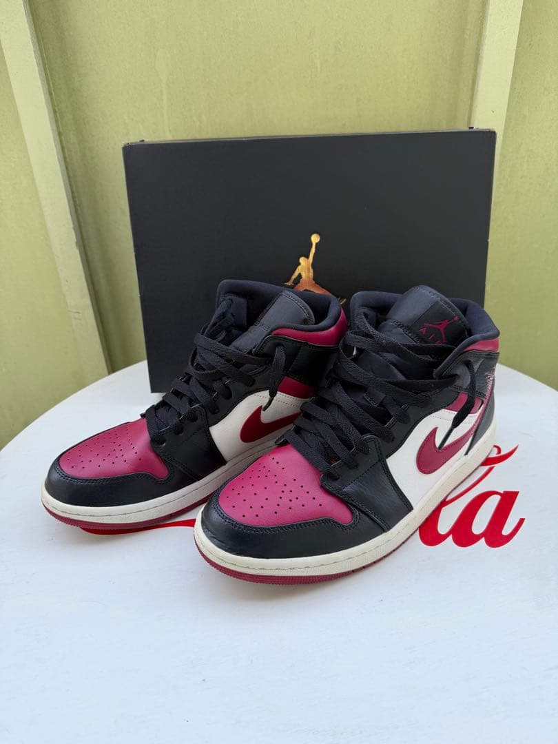 シューズ(男性用) NIKE AIR JORDAN 1 MID \