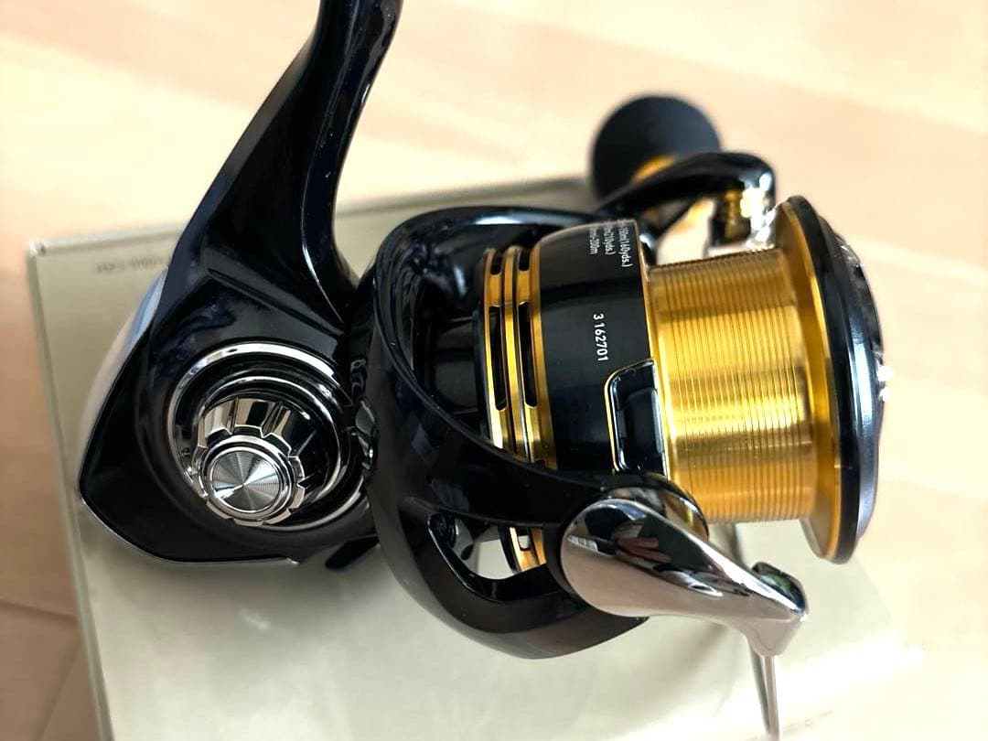 最終値下げ‼️★美used ダイワ 23レガリス LT4000-CXH