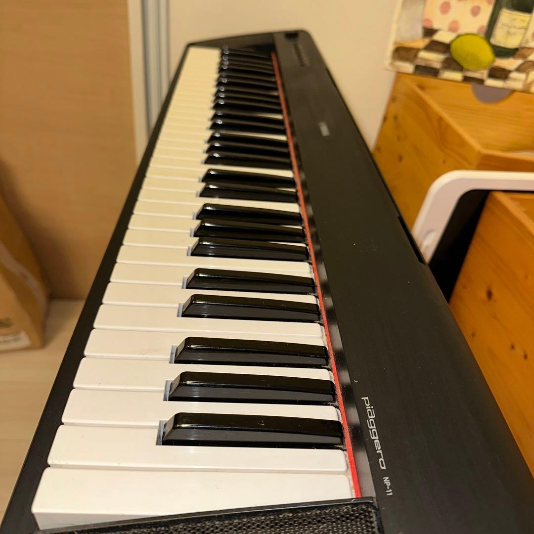 ヤマハ NP-11 電子キーボード 61鍵 スタンド付き