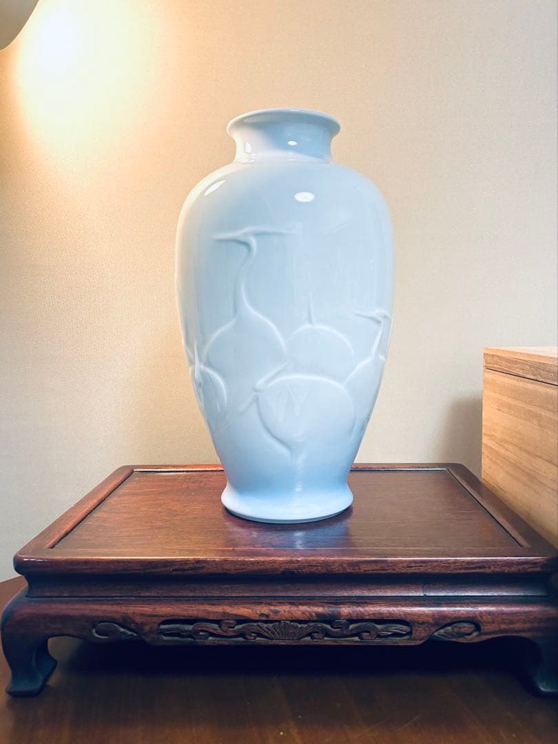 深川製磁　陽刻鶴紋　花瓶　高さ約38cm