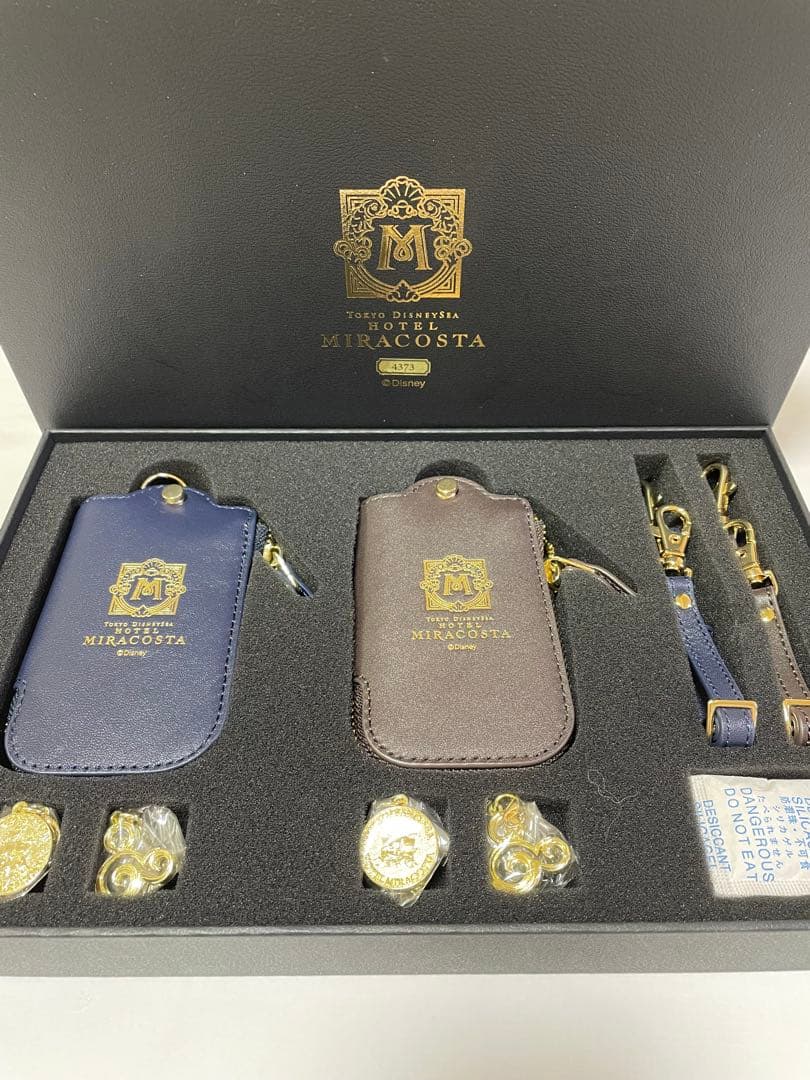 ディズニーシー　ホテルミラコスタ　宿泊者限定　本革キーケース