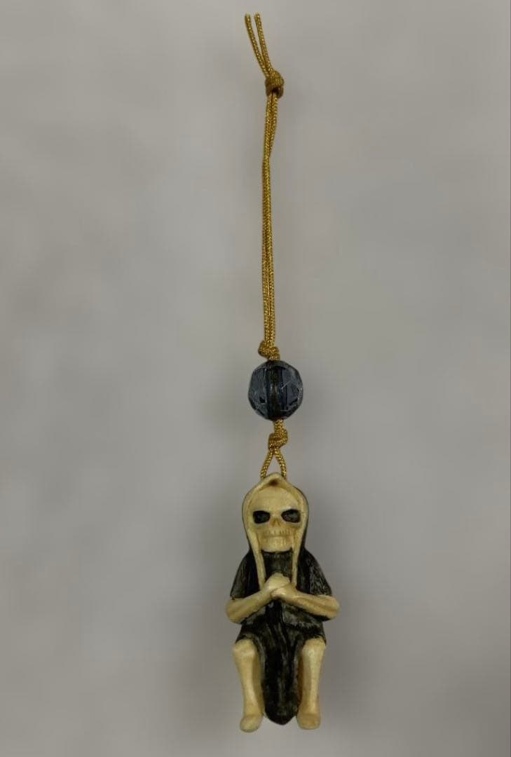 天然素材　地獄使者　彫刻　根付　提げ物