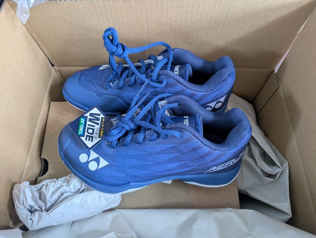 YONEX AERUS バドミントンシューズ ワイド　　22センチ