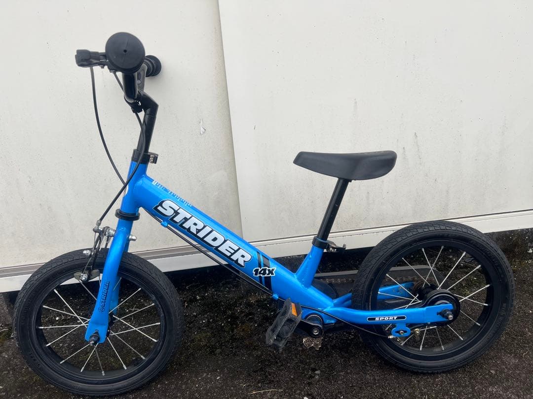 STRIDER 14x キッズバイク 青 14インチ サドル調整簡単