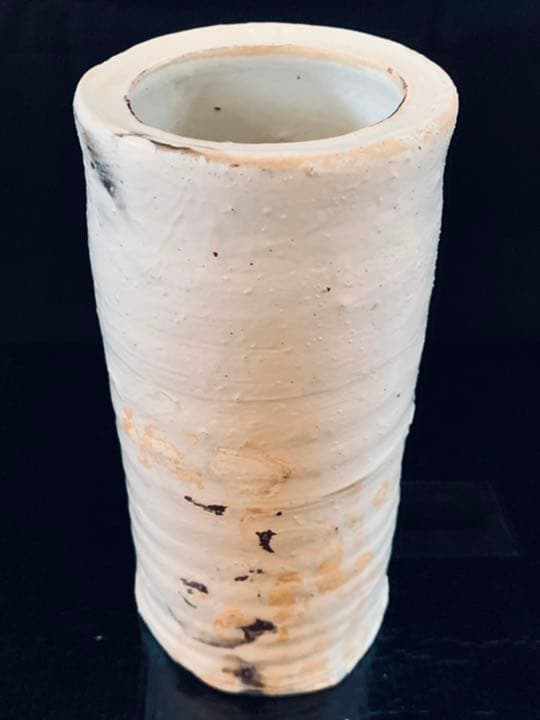 辻村史朗　粉引花入