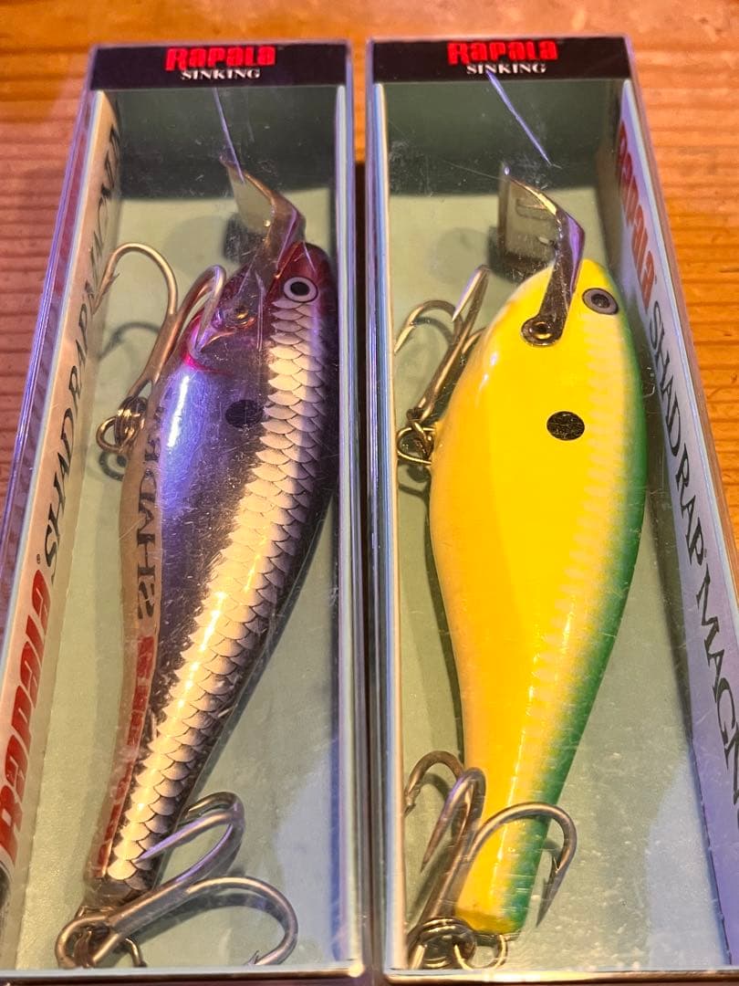 シャッドラップ　マグナム　ラパラ