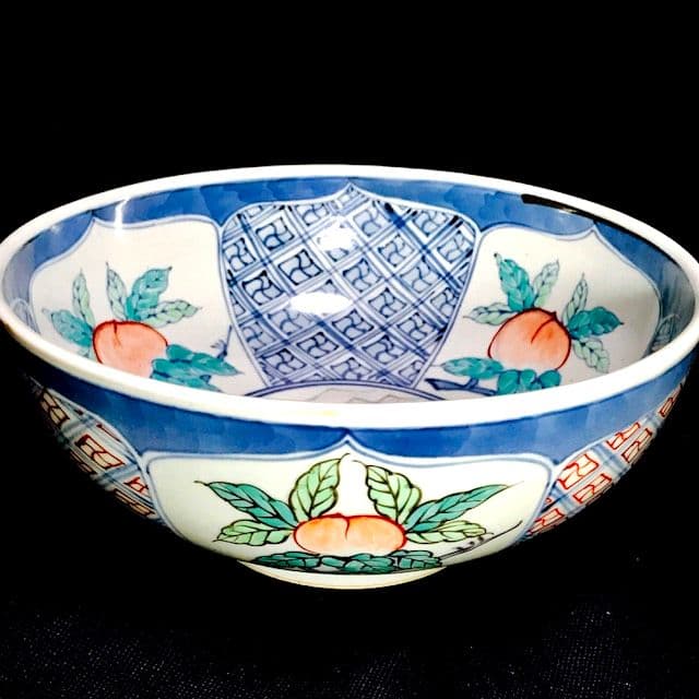 有田焼　5代　佐藤走波　染錦桃文　盛り鉢　20㎝