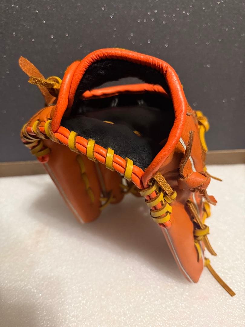 ★屋外未使用★ NIKE ナイキ 一般軟式 内野手用 良型 革質◎ 軽量 ②