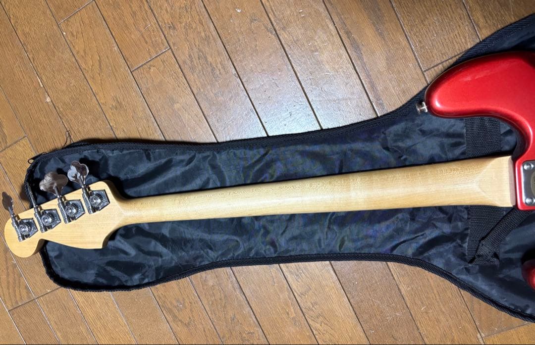 BUSKER'S エレキベース レッド ケース付き