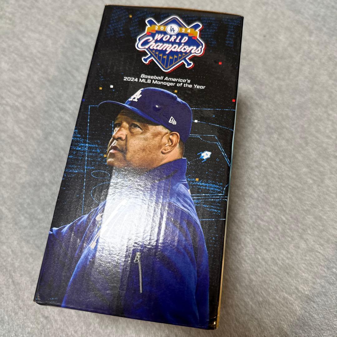 デイブ・ロバーツ監督　ボブルヘッド人形　ドジャース　未開封