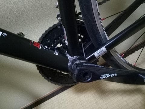 [ルイ・ガノー]18速変速のスポーツアルミロードバイク2018年モデル