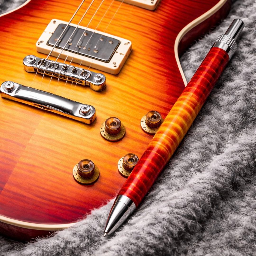 木軸ペン　ラッカー仕上げ　楽器　ギター　縮杢