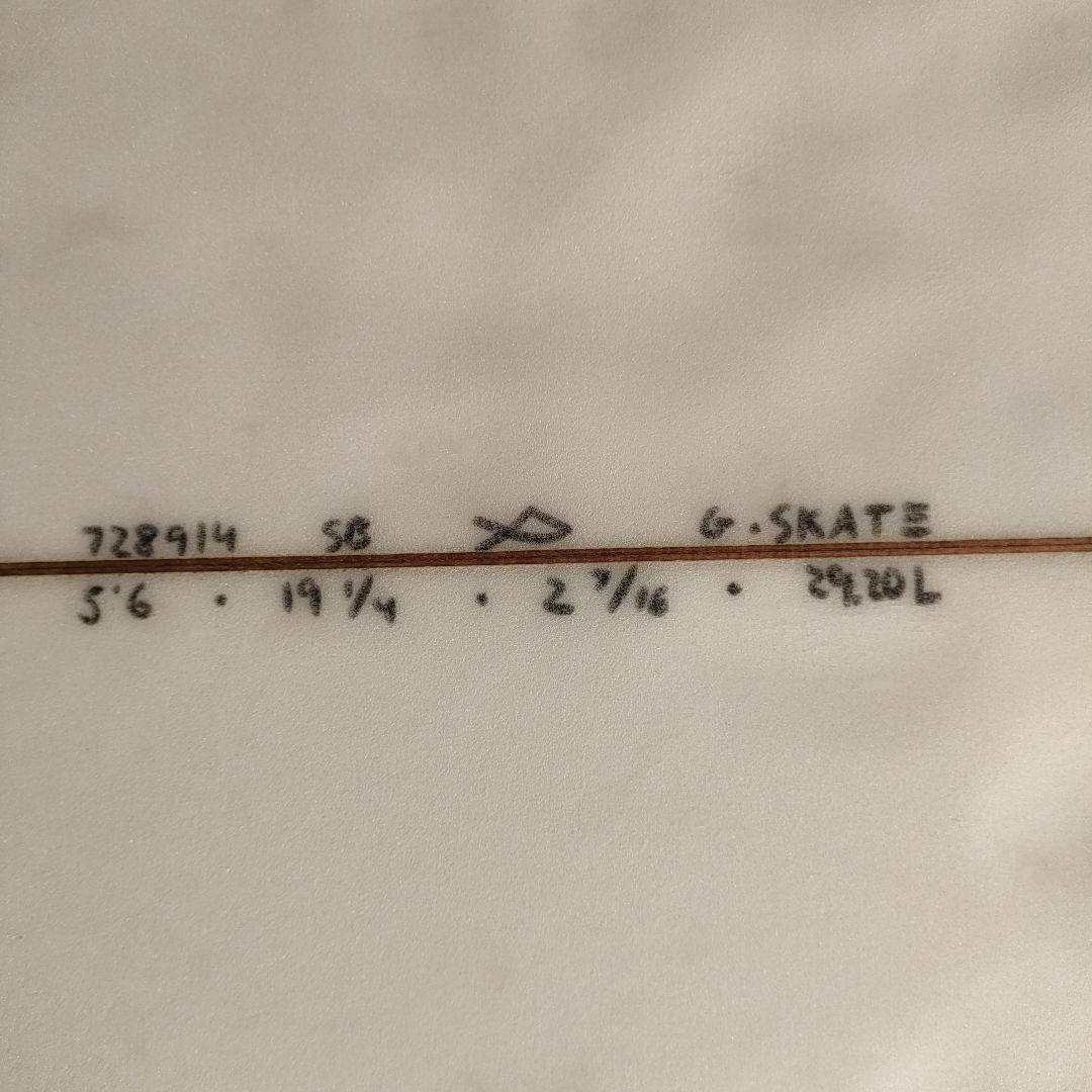 G-SKATE ショー 5'6\"　フィン付き