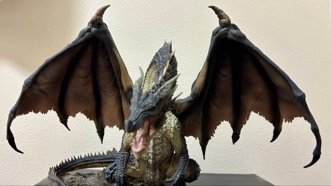 モンハン　ミラボレアス　クリエイターズモデル　フィギュア