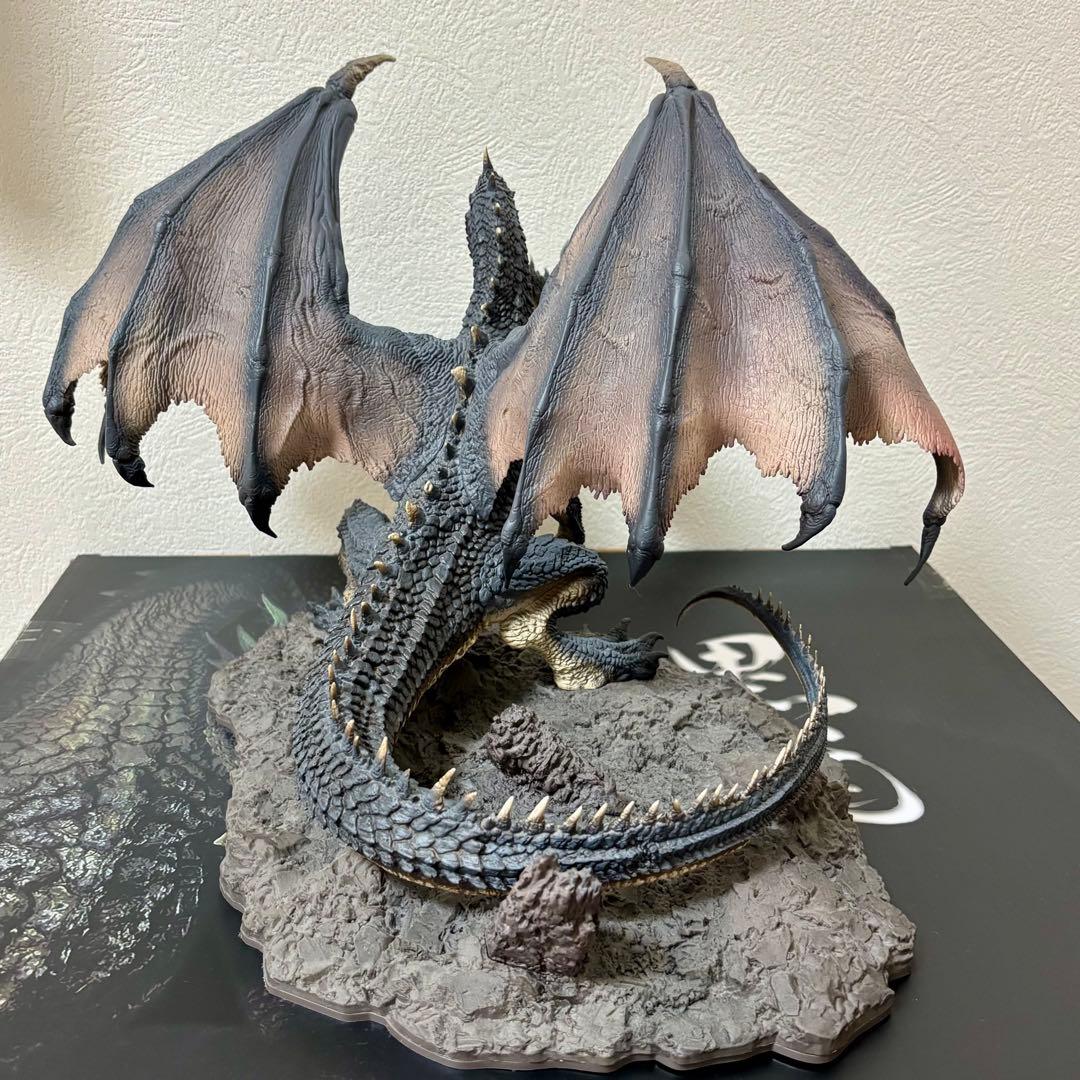モンハン　ミラボレアス　クリエイターズモデル　フィギュア