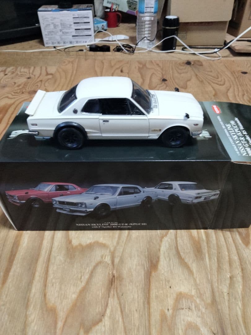スカイライン GT-R 1/18 ホワイト