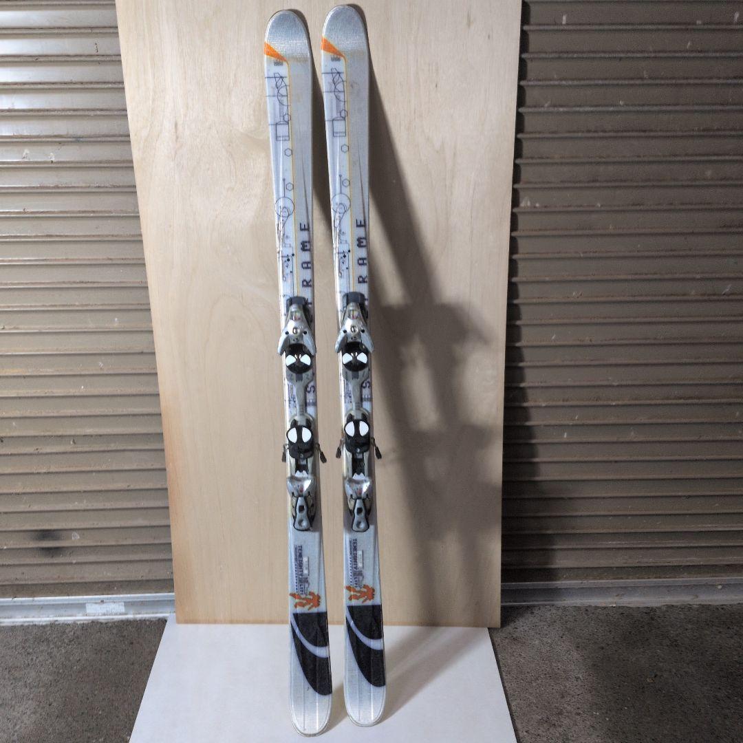 SALOMON　テンエイティー